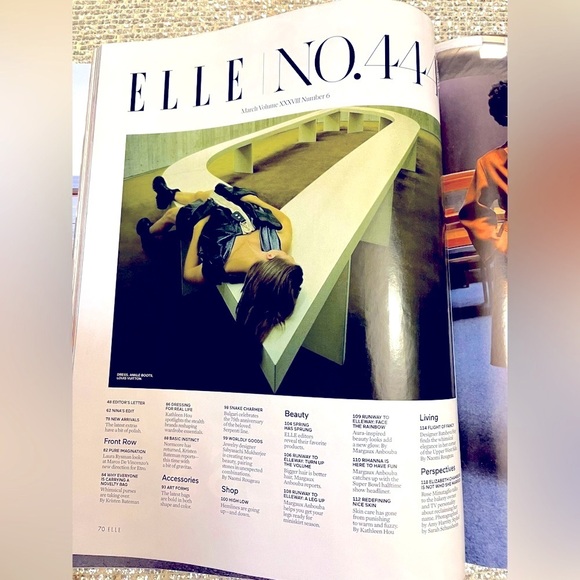 ELLE Magazines March And April 2023 Issues Fashion‎ Style - Picture 7 of 9